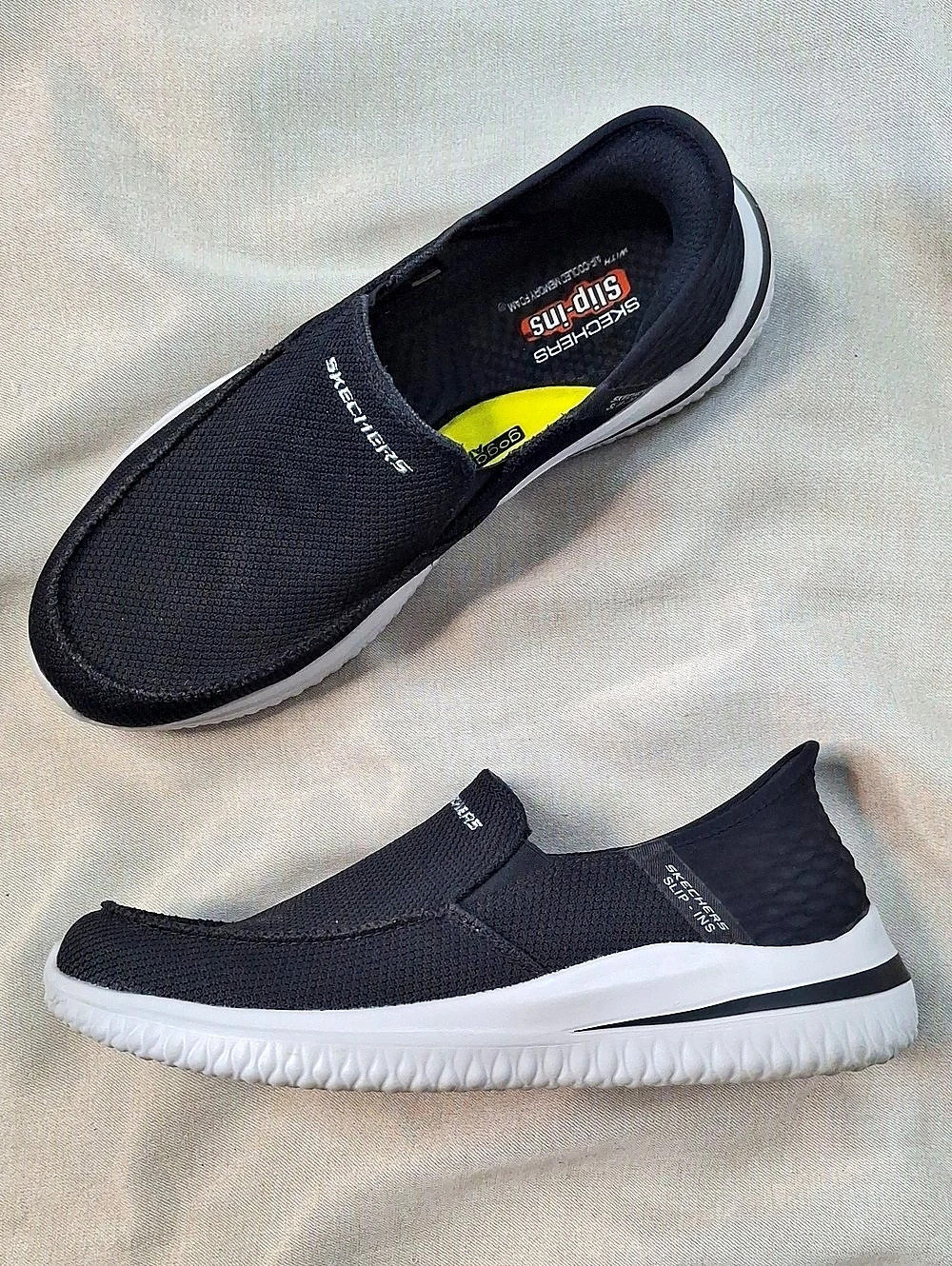 Skechers Slip-Ins Arch Fit Black & White Sneakers